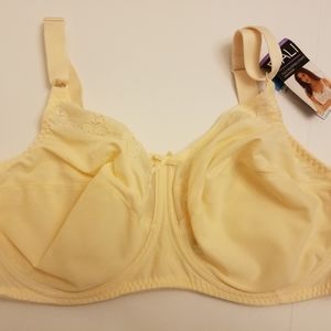 NWT Bali bra